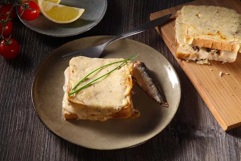 Francuski sendvič sa sardinama
