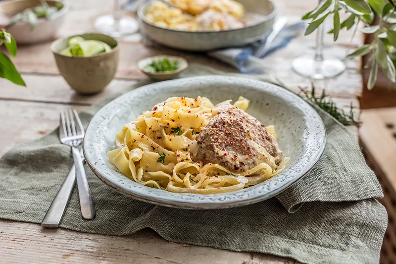 Sočni lungić s tjesteninom