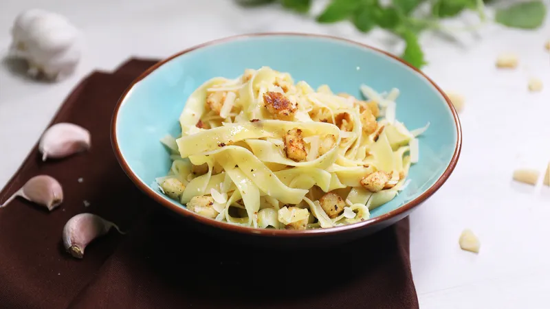 Rezanci s krušnim mrvicama