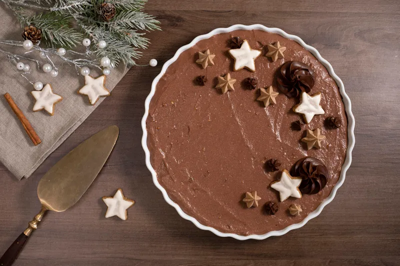 Čokoladni tart s raspucancima