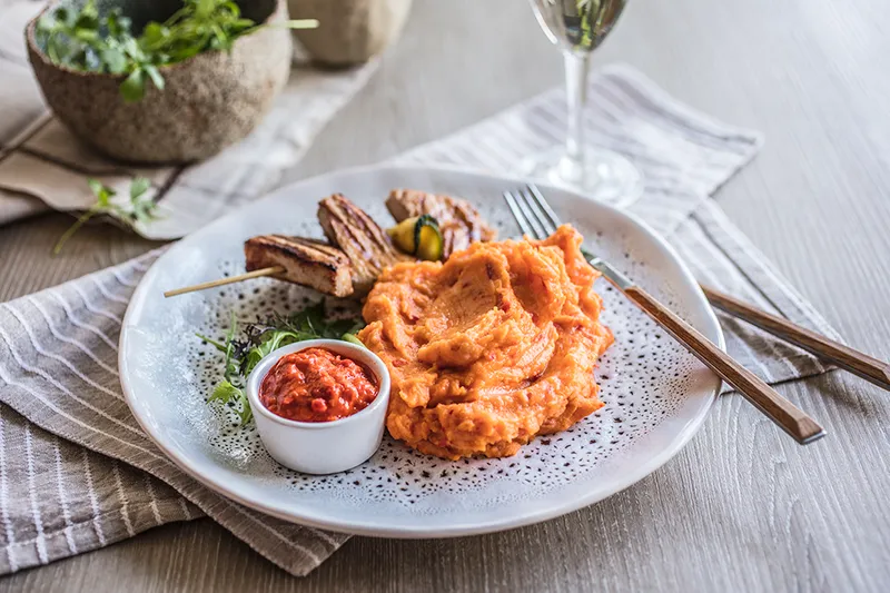 Pikantni pire s ajvarom