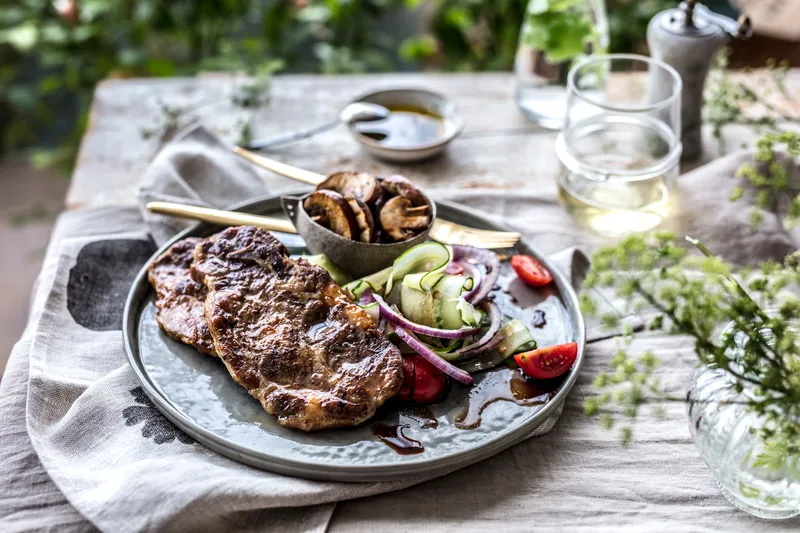 Sočna vratina s roštilja