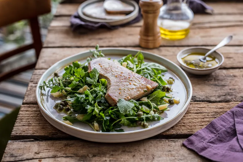 Pržena tuna na supersalati