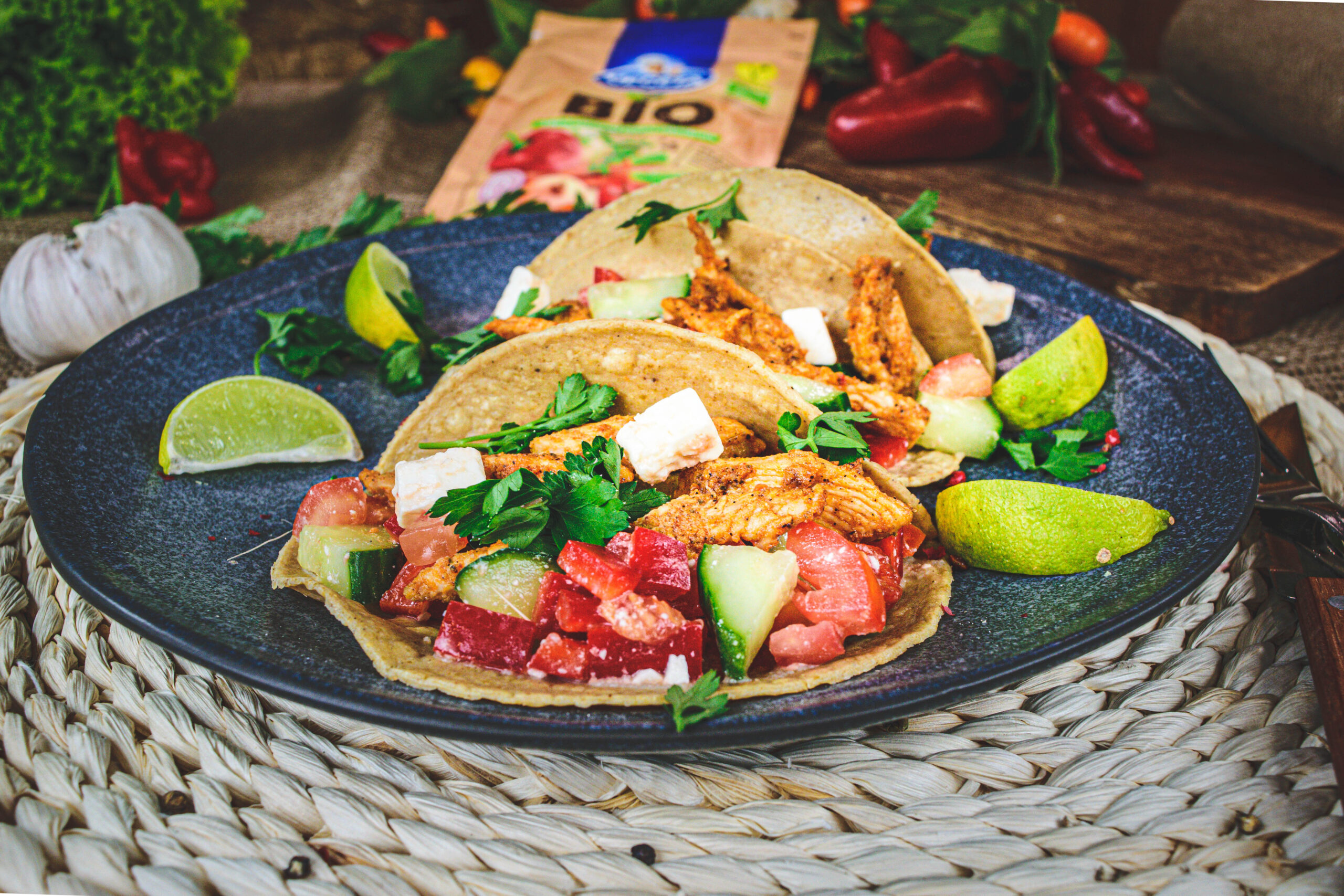 Tacosi s piletinom u aromatičnoj jogurt marinadi