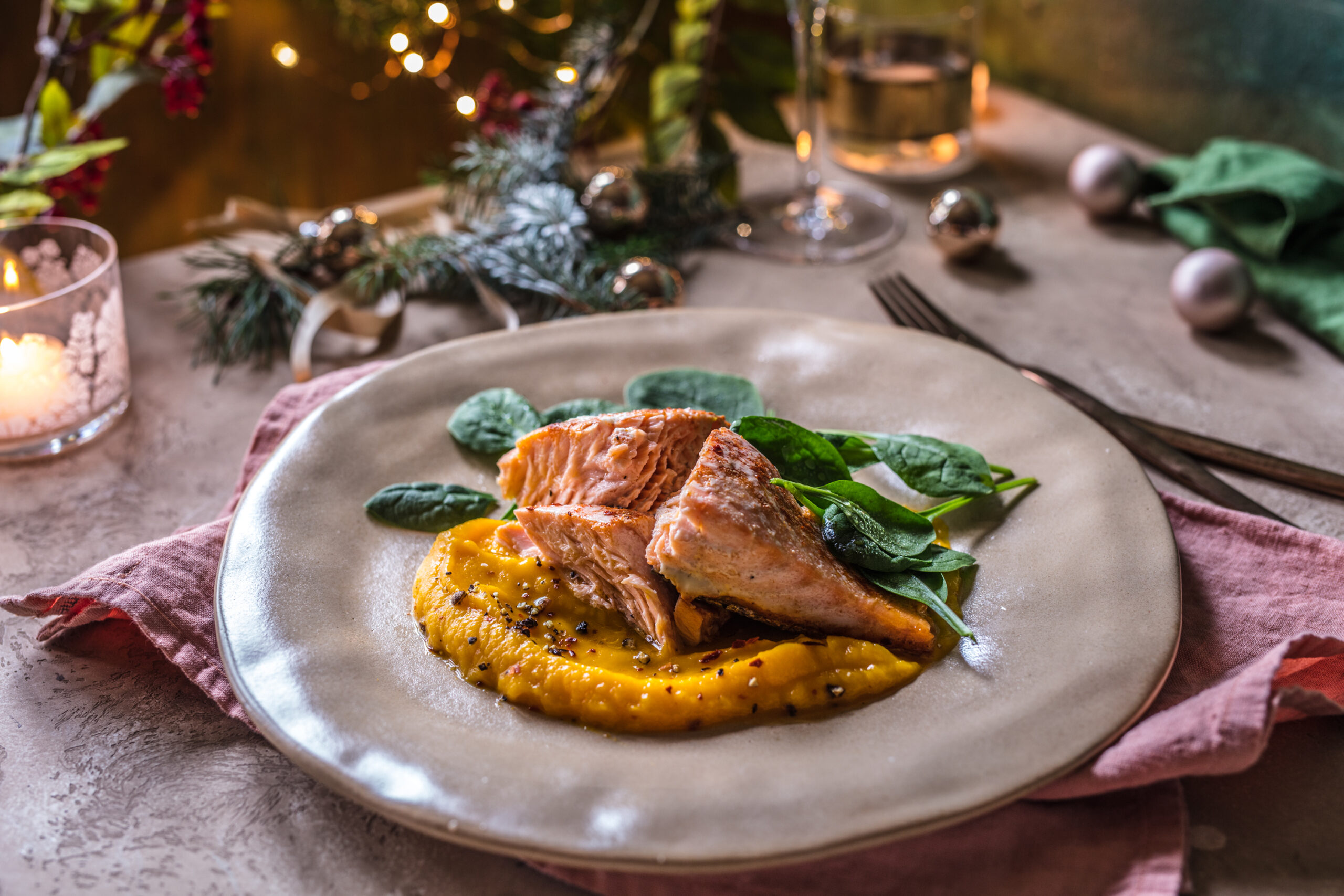 Losos na kremi od muškatne bundeve