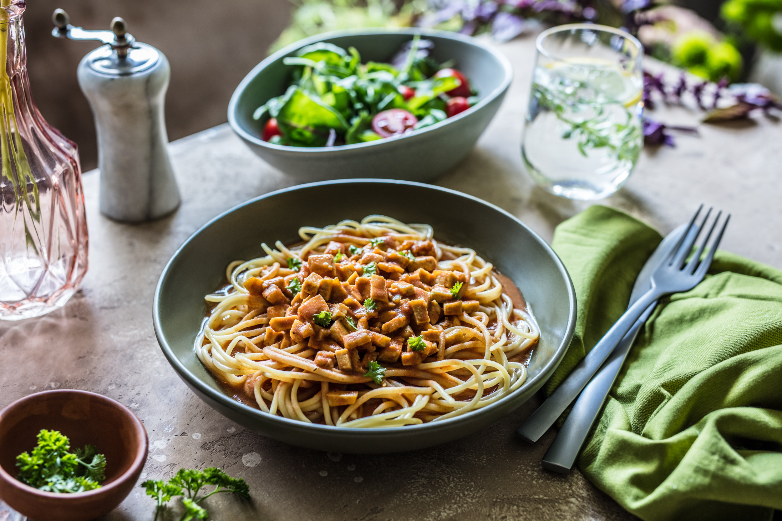 Fant špageti bolognese s tempehom
