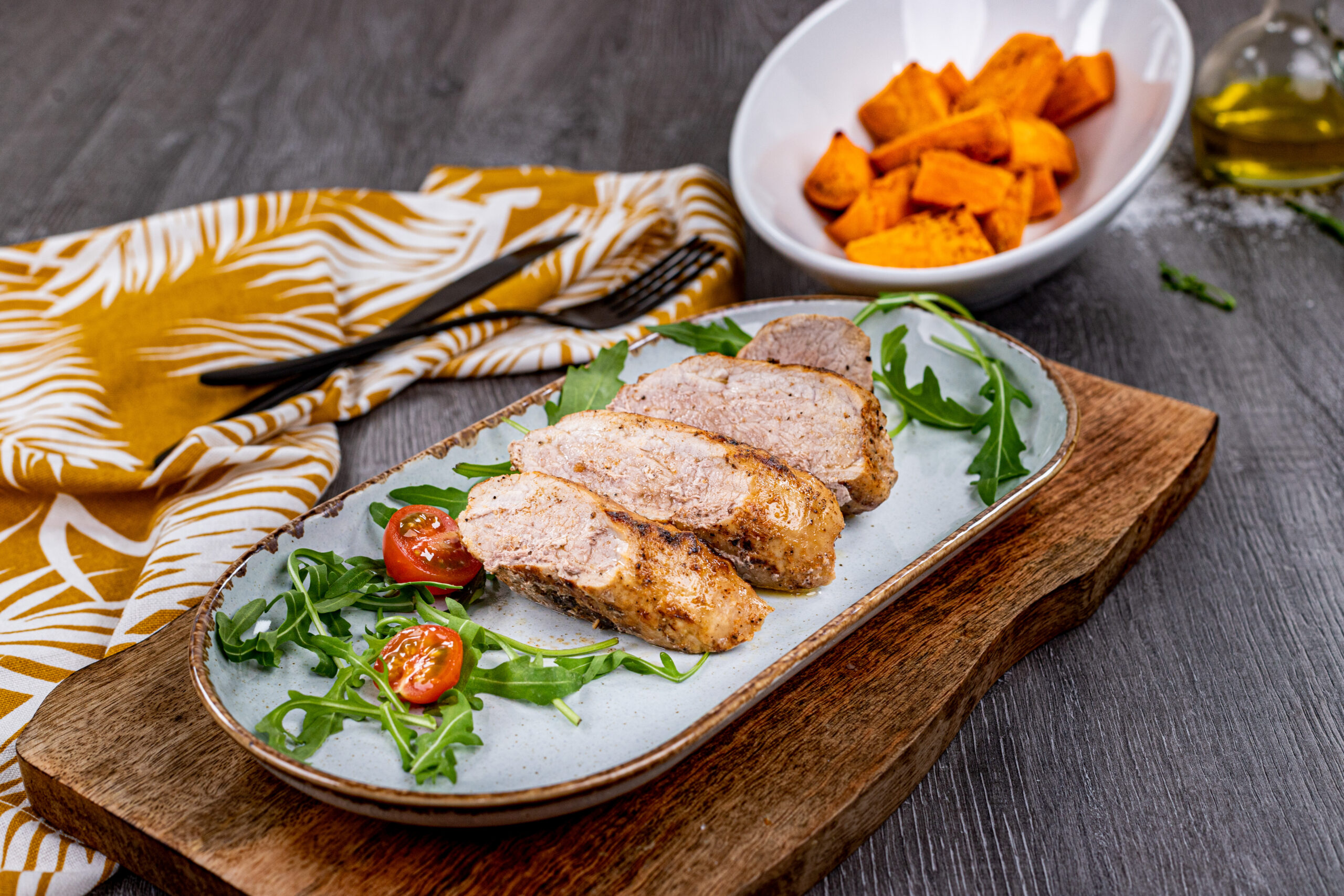 Slasni lungić s pikantnim batatom