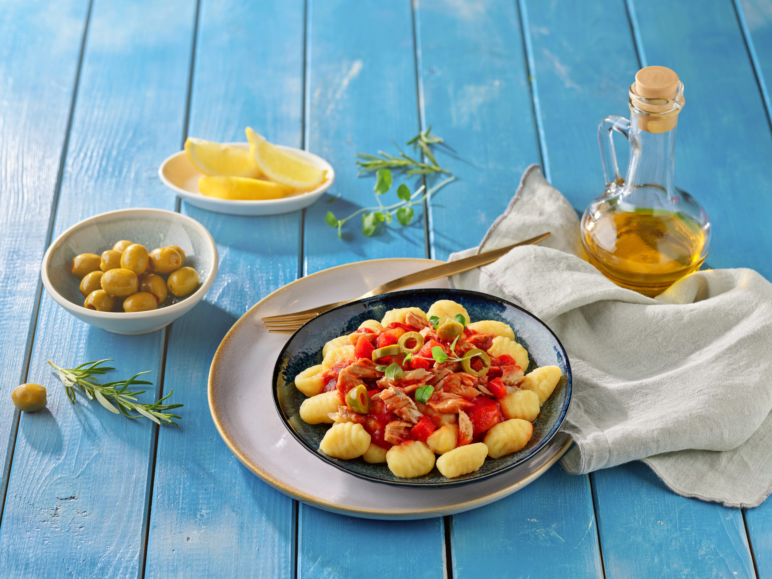 Skuša u povrću s njokima