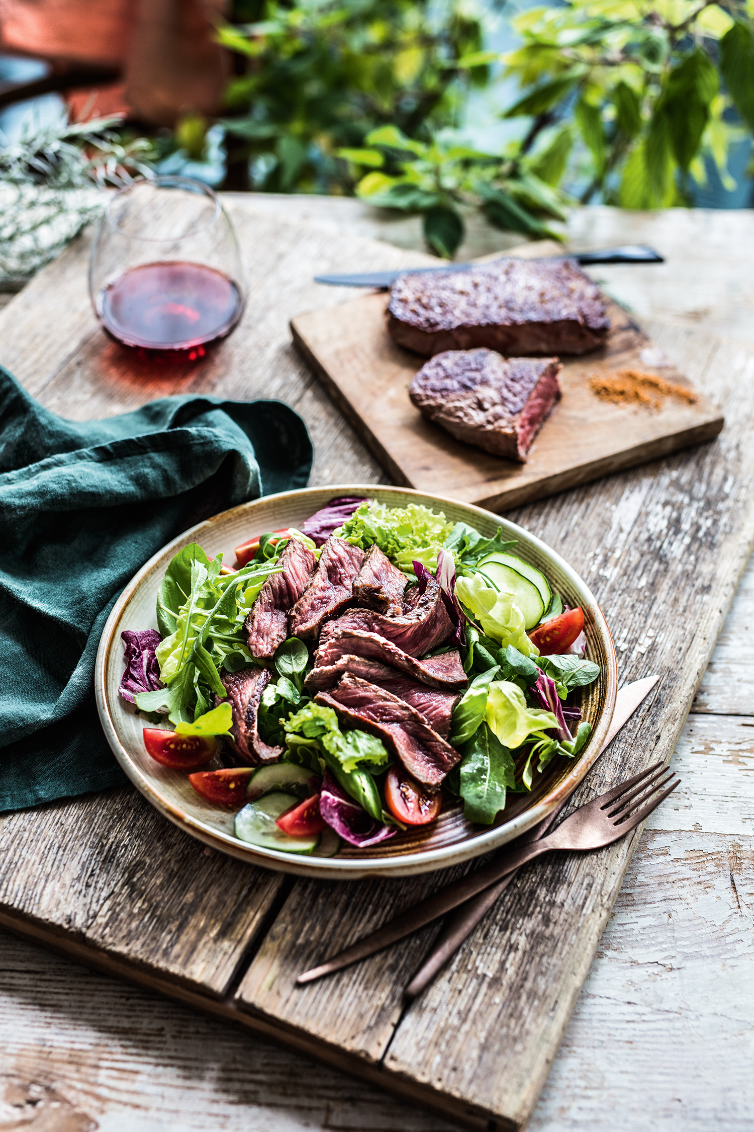 Savršeno pikantni odrezak na salati