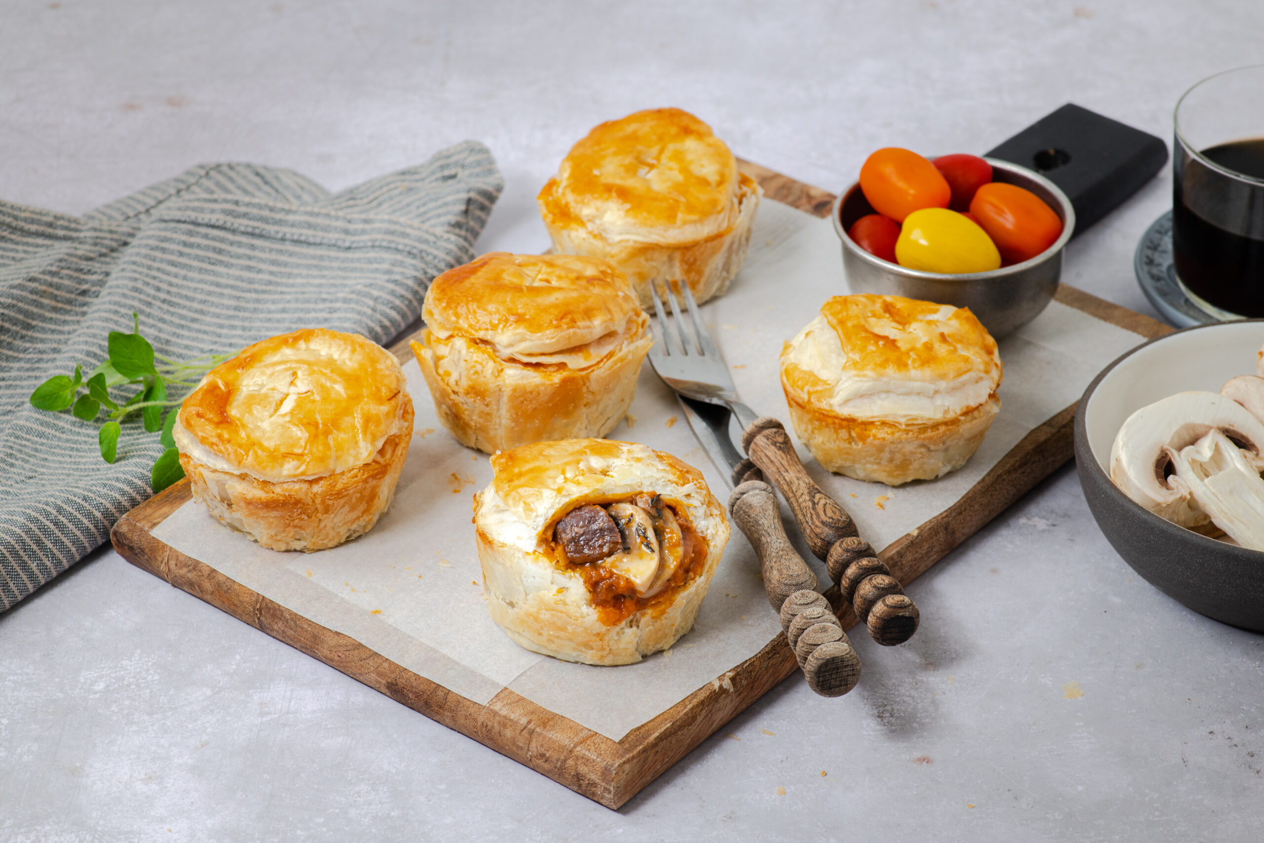 Mini pite punjene gulašom