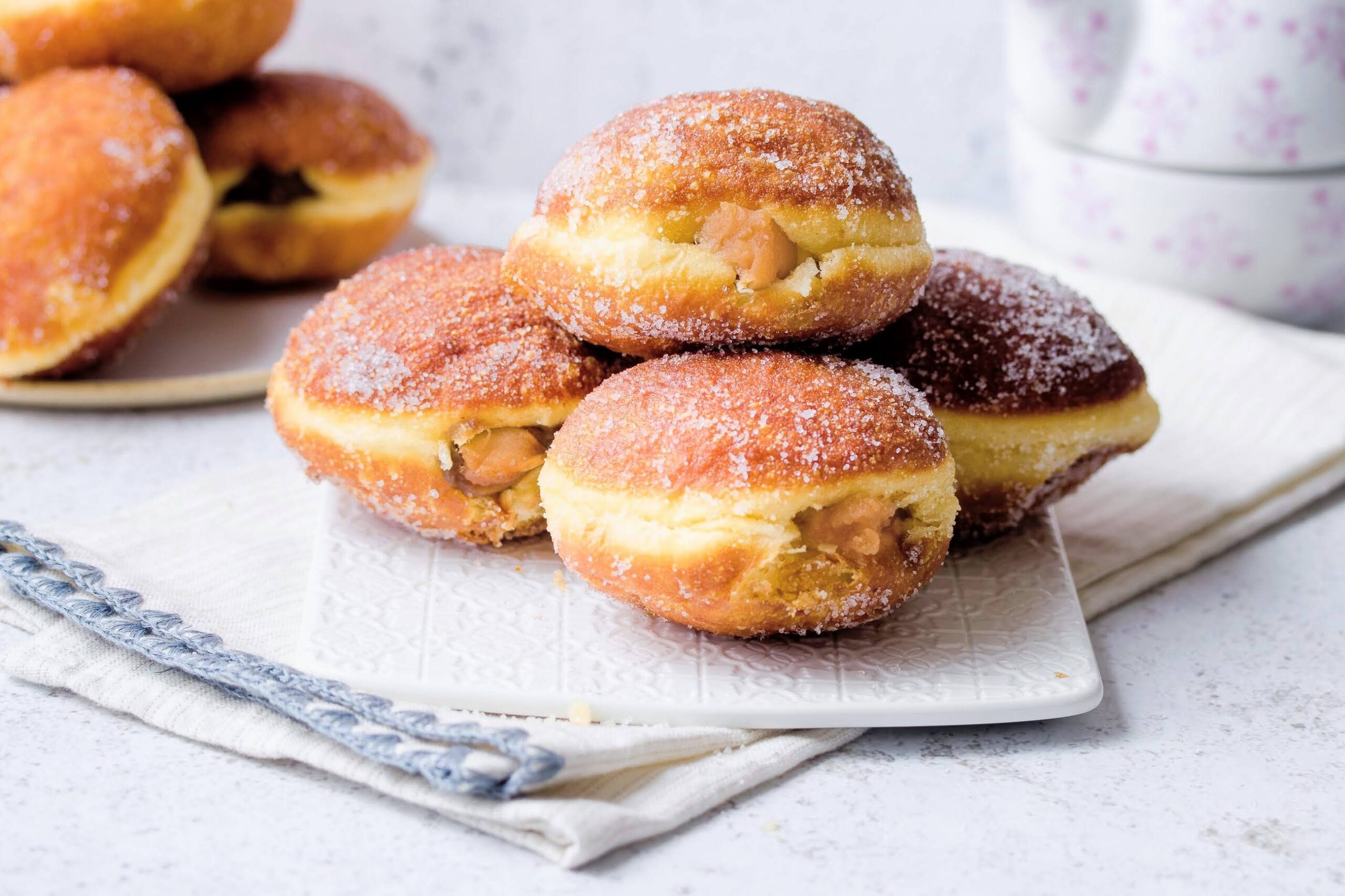 Krafne punjene jabukama