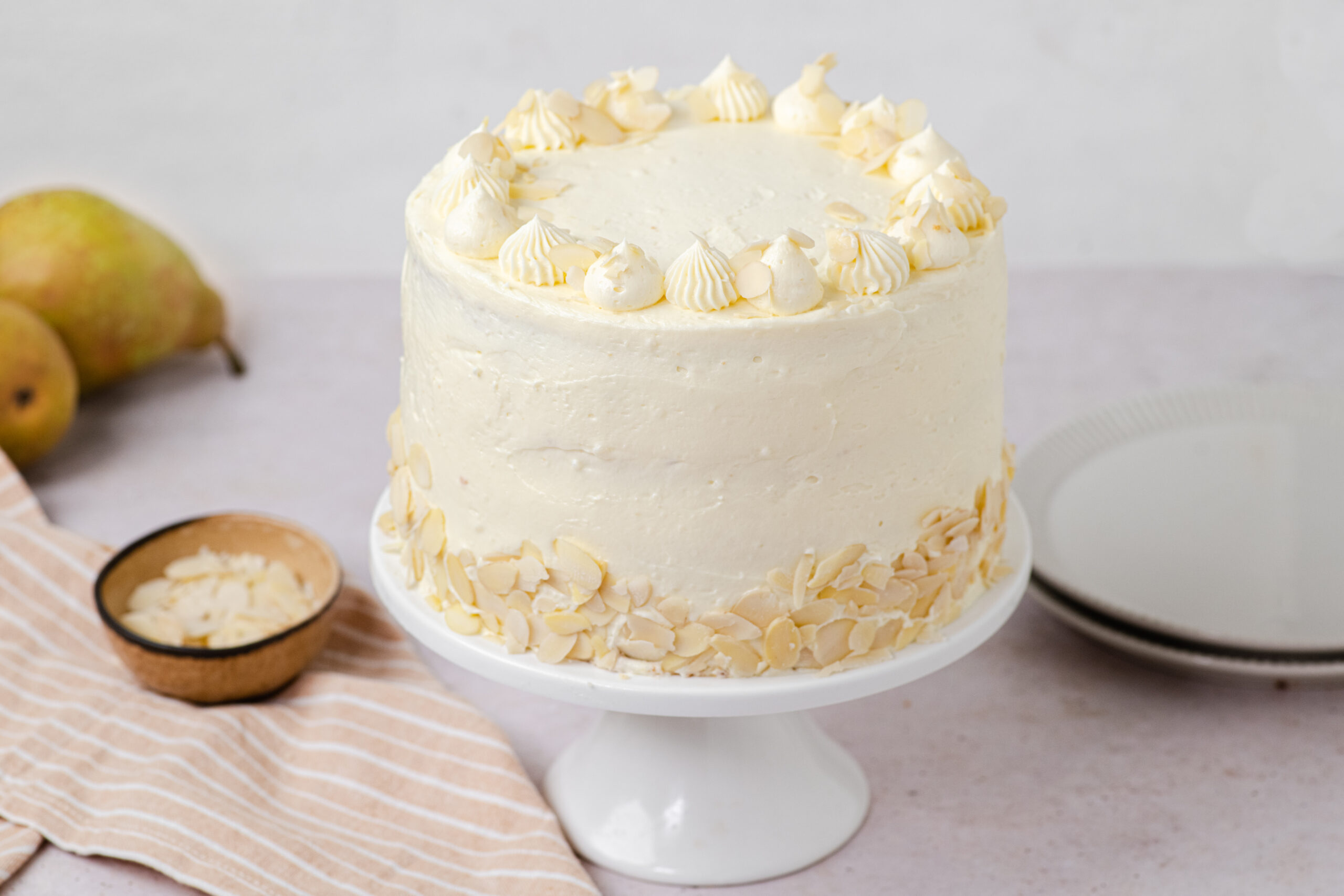 Torta s bademima i dunjama