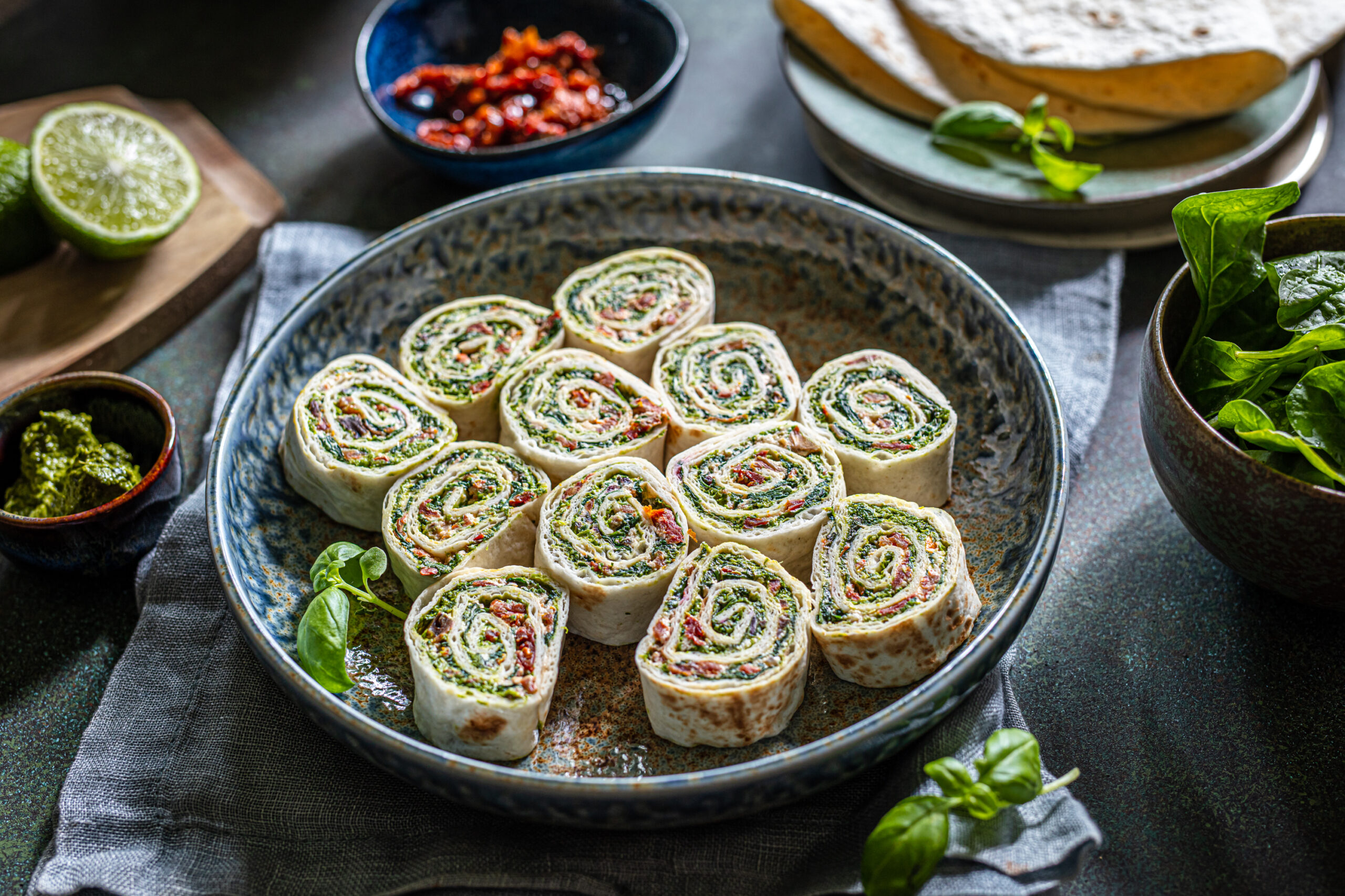 Mediteranske rolice s bosiljkom