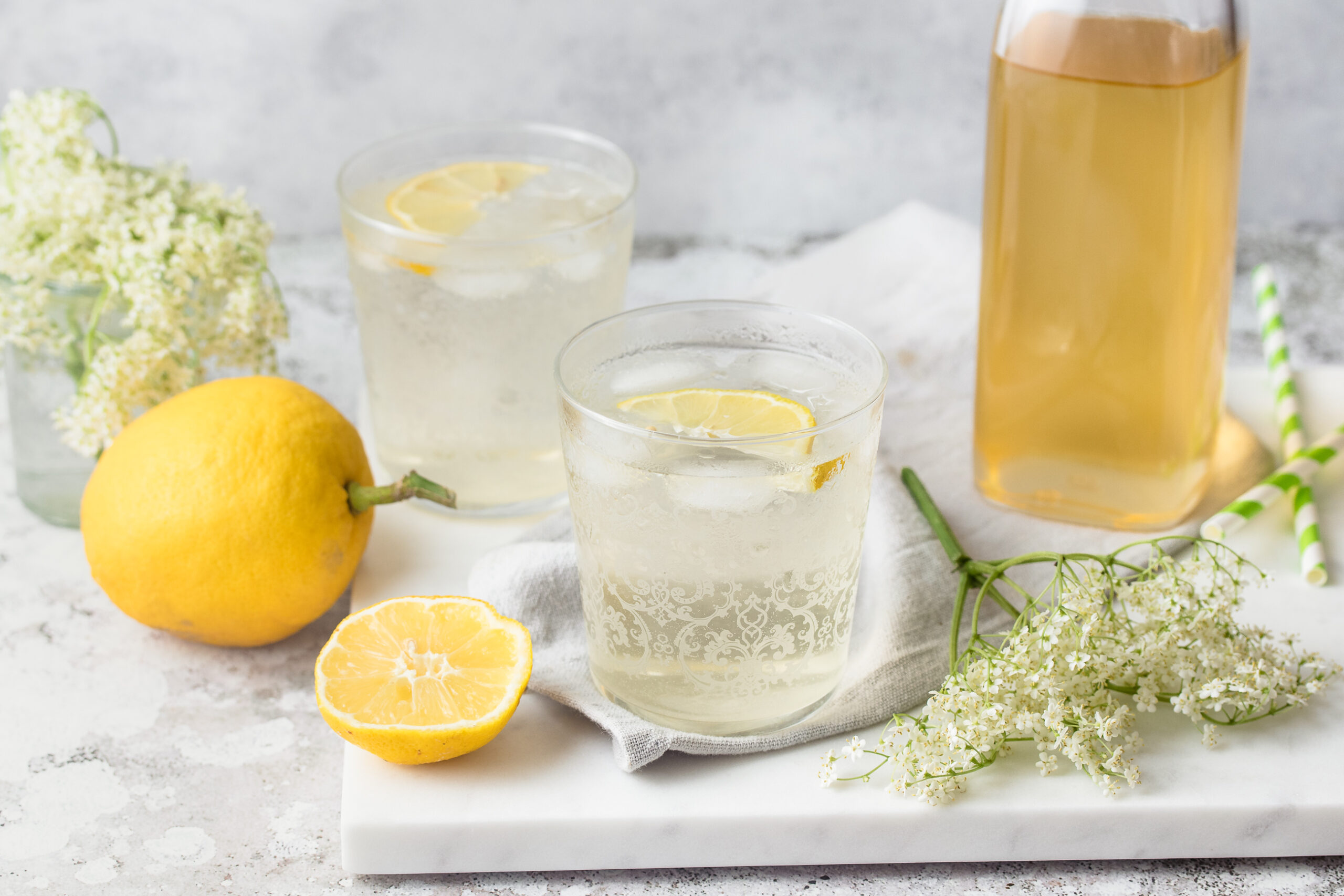 Sok od cvjetova bazge