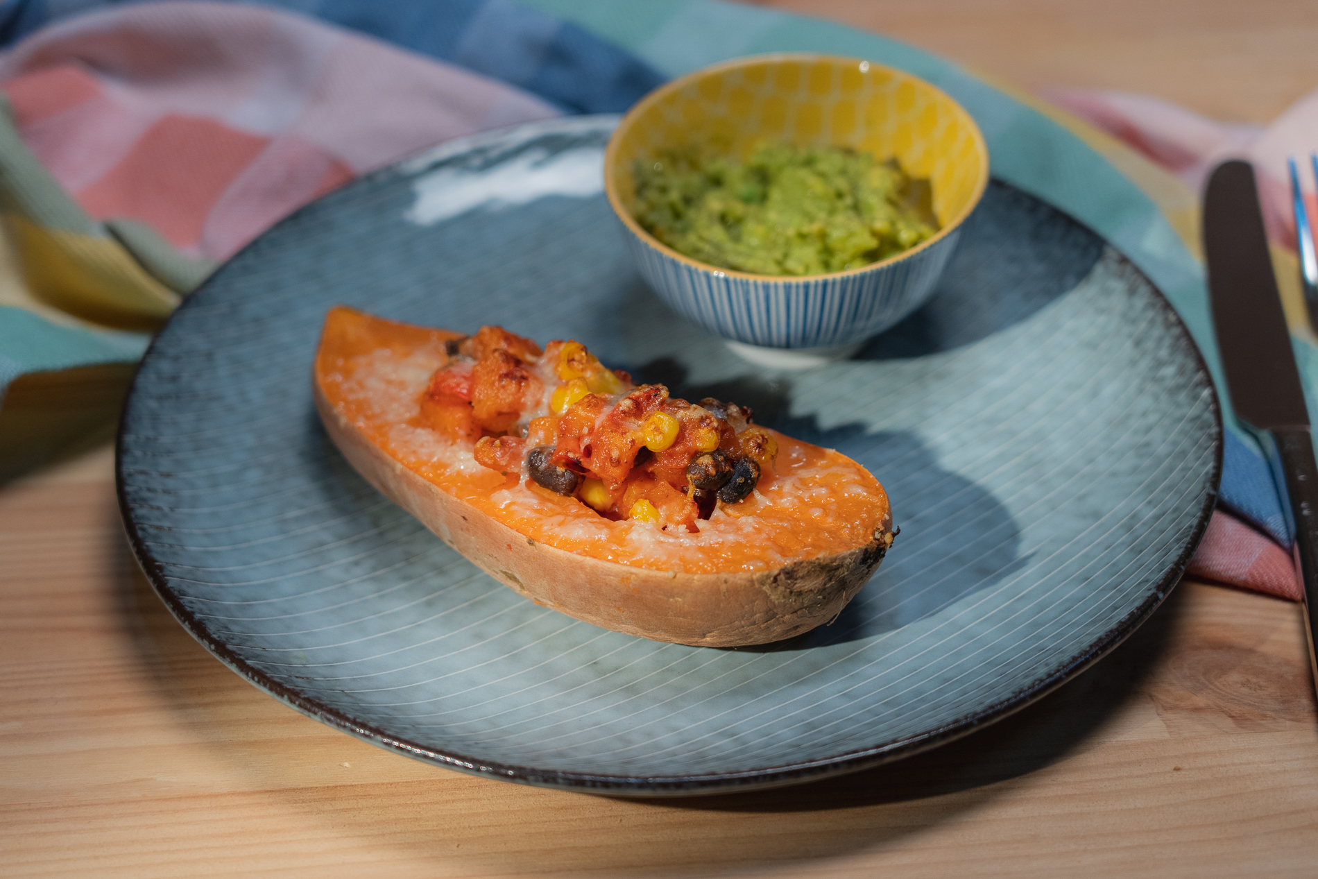 Punjeni slatki krumpir na meksički