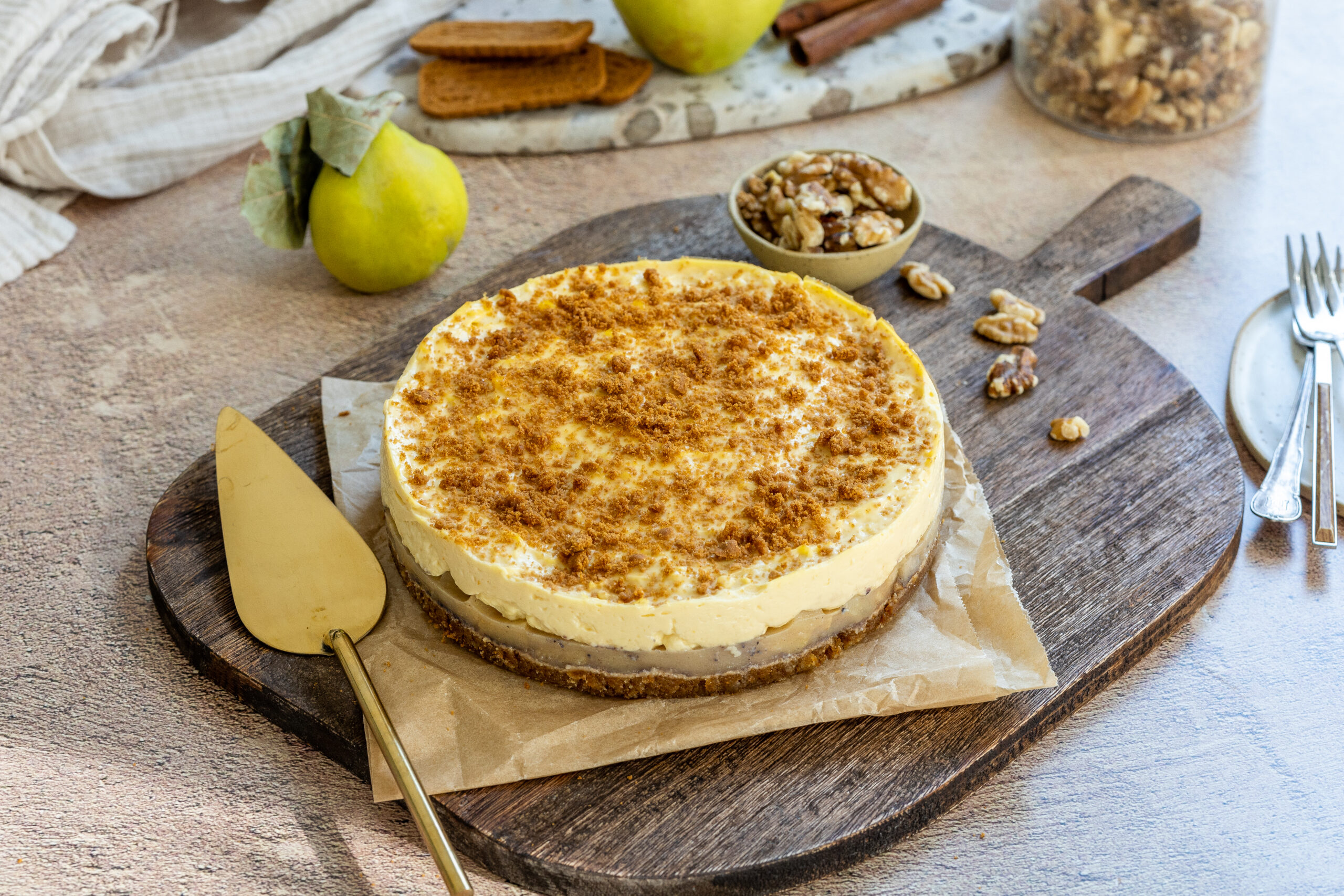 Torta od oraha, dunja i vanilije