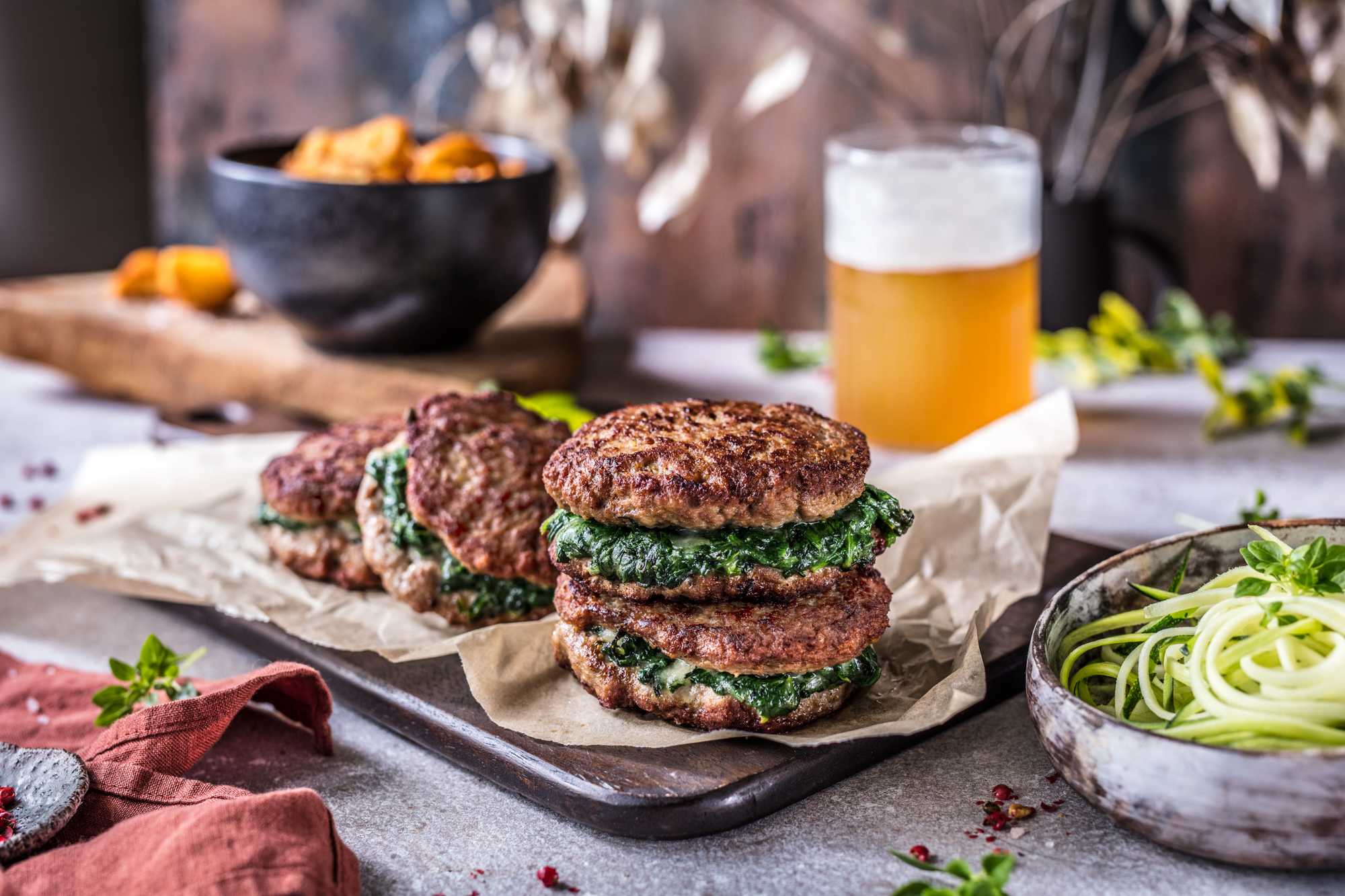 Punjeni burgeri od špinata i mozzarelle