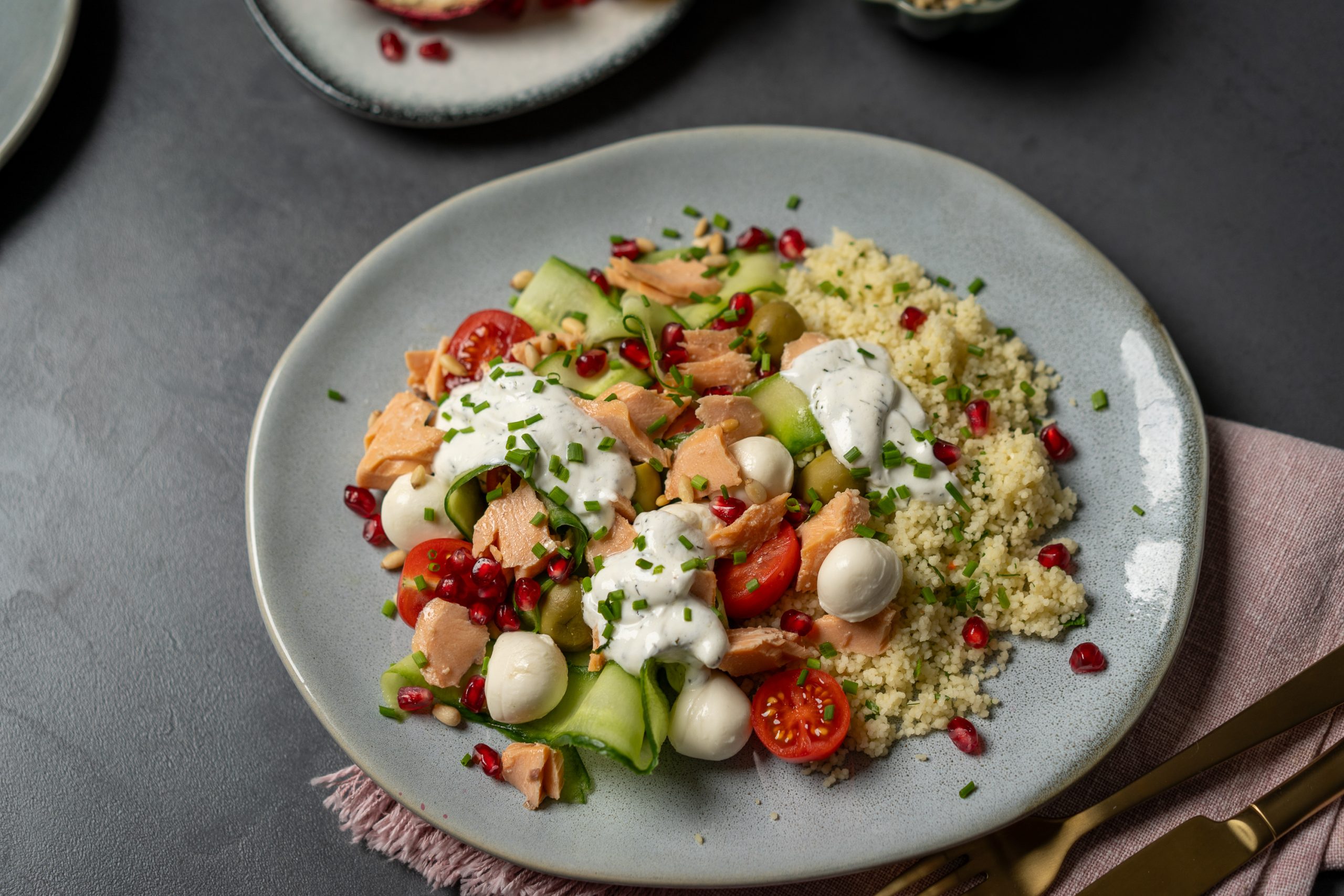Brzi obrok s lososom i kus kusom