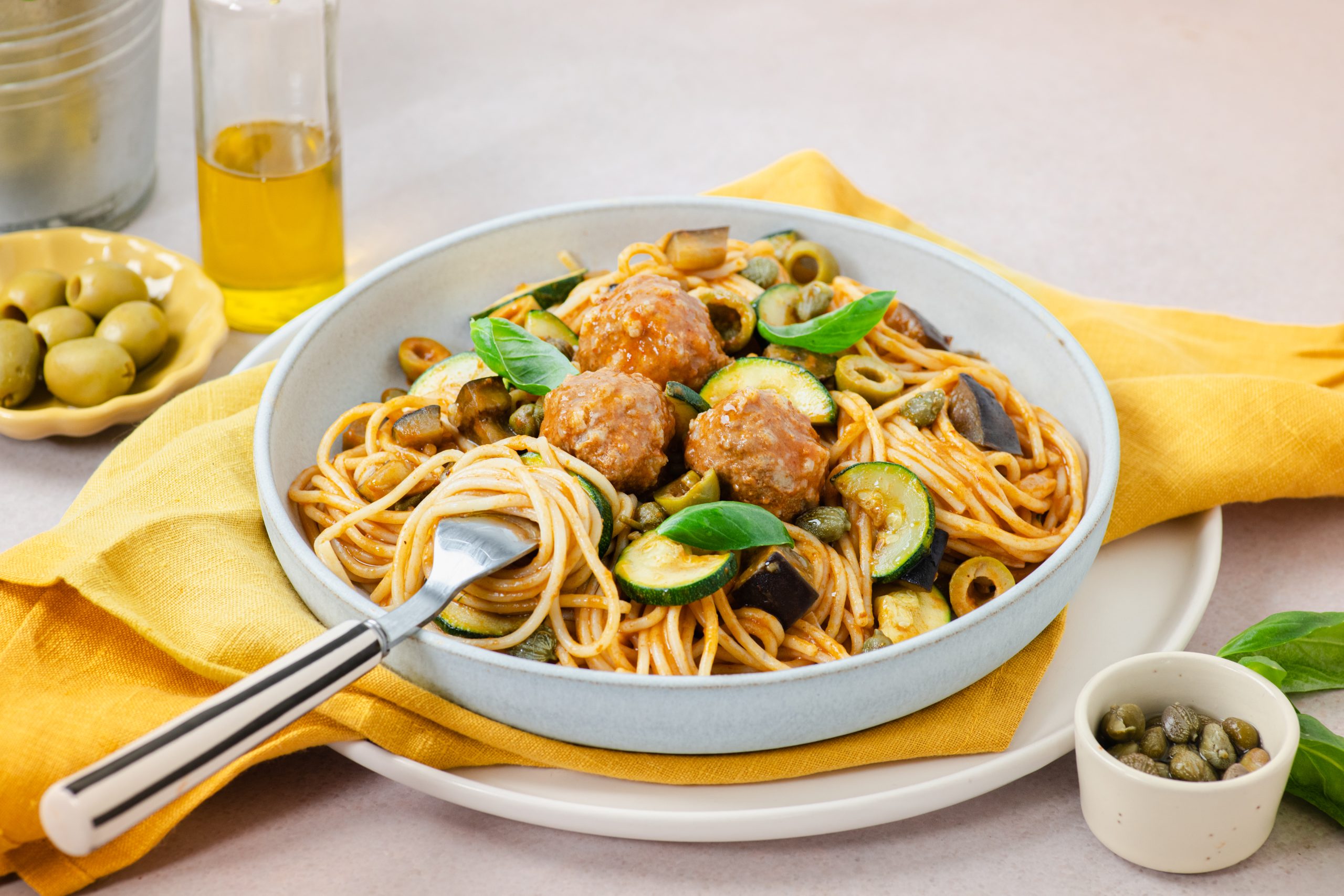 Ćufte s povrćem i špagetima