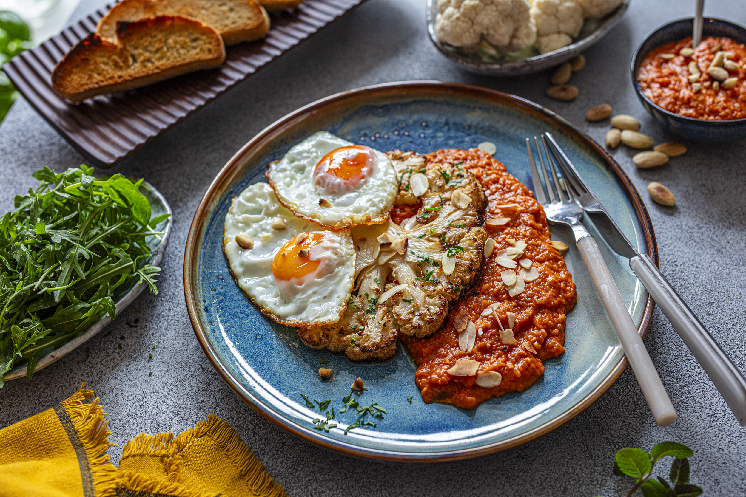Cvjetača u Romesco umaku