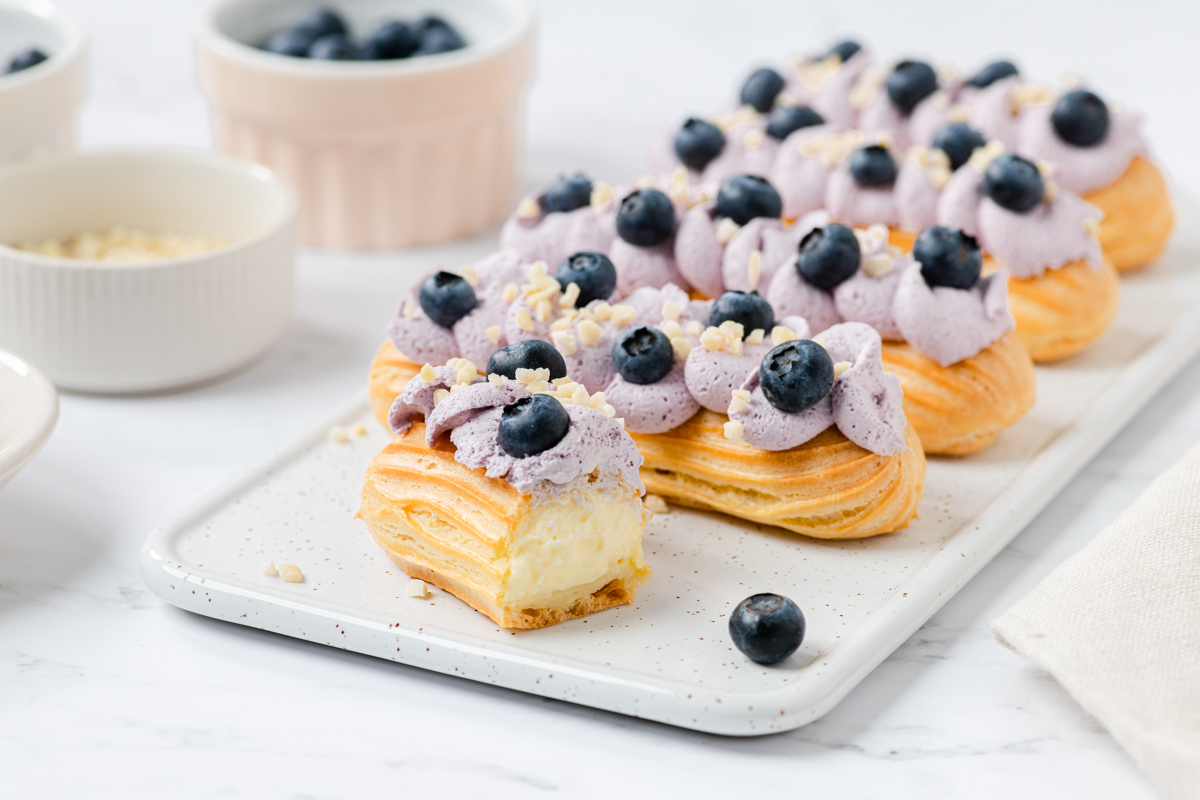 Ekleri s vanilijom i borovnicama