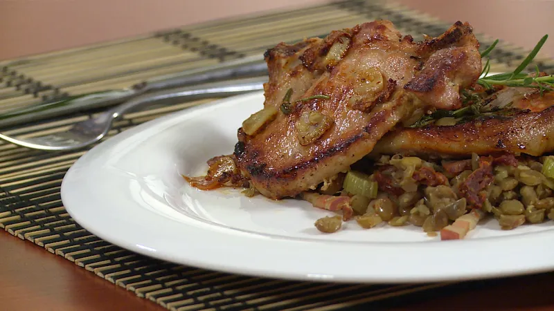 Kotlet s varivom od leće