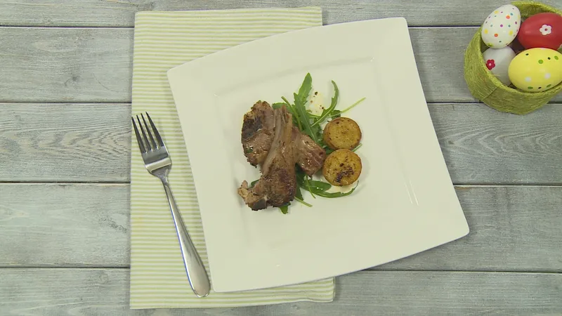 Janjetina s mentom i mladim krumpirom