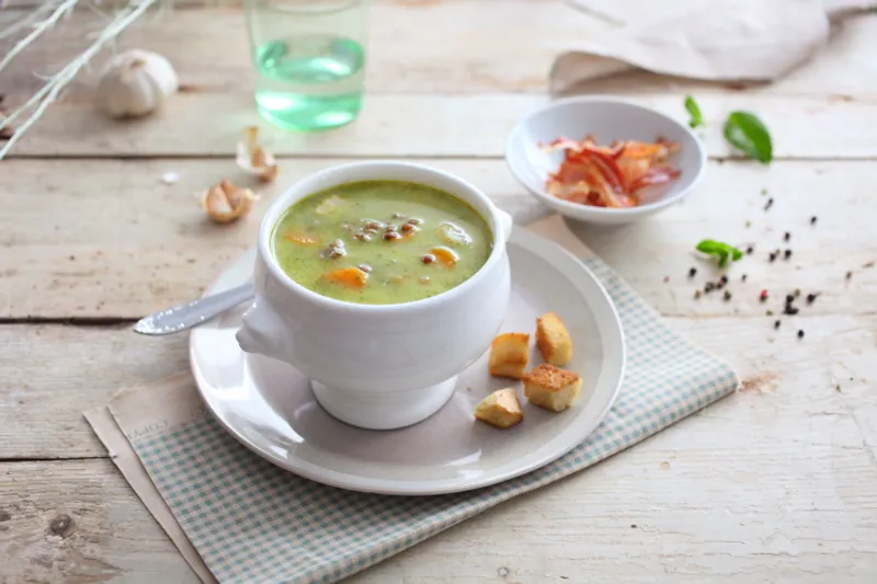 Juha od leće i špinata