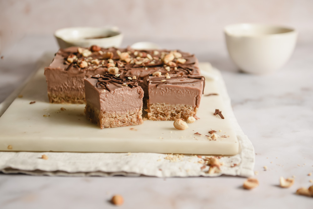 Ledena torta od čokolade i lješnjaka (bez pečenja)