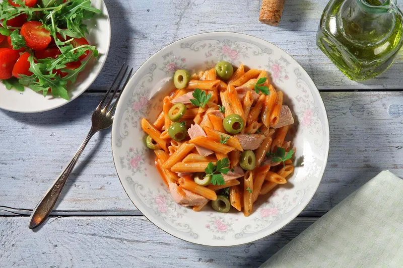 Makaroni Napoletana  s tunom