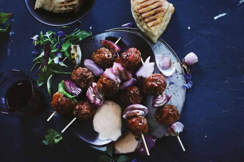 Mesne okruglice na ražnjiću