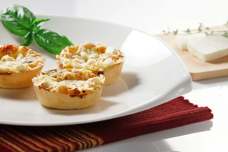 Mini quiche sa šampinjonima i fetom