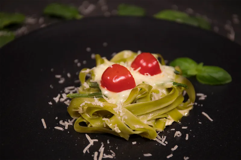 Nadjevena gnijezda od tagliatella