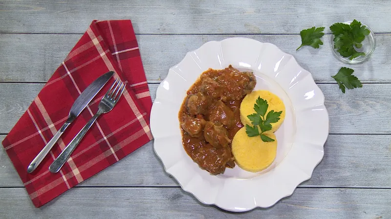 Paprikaš od goveđeg repa