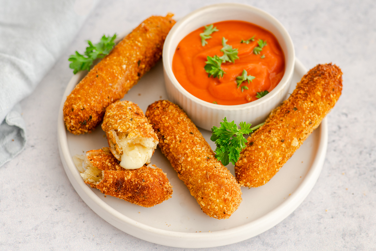 Pohani sir na štapiće u ZIK ZAK umaku