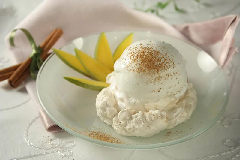 Sladoled s kremom od crnoga čaja