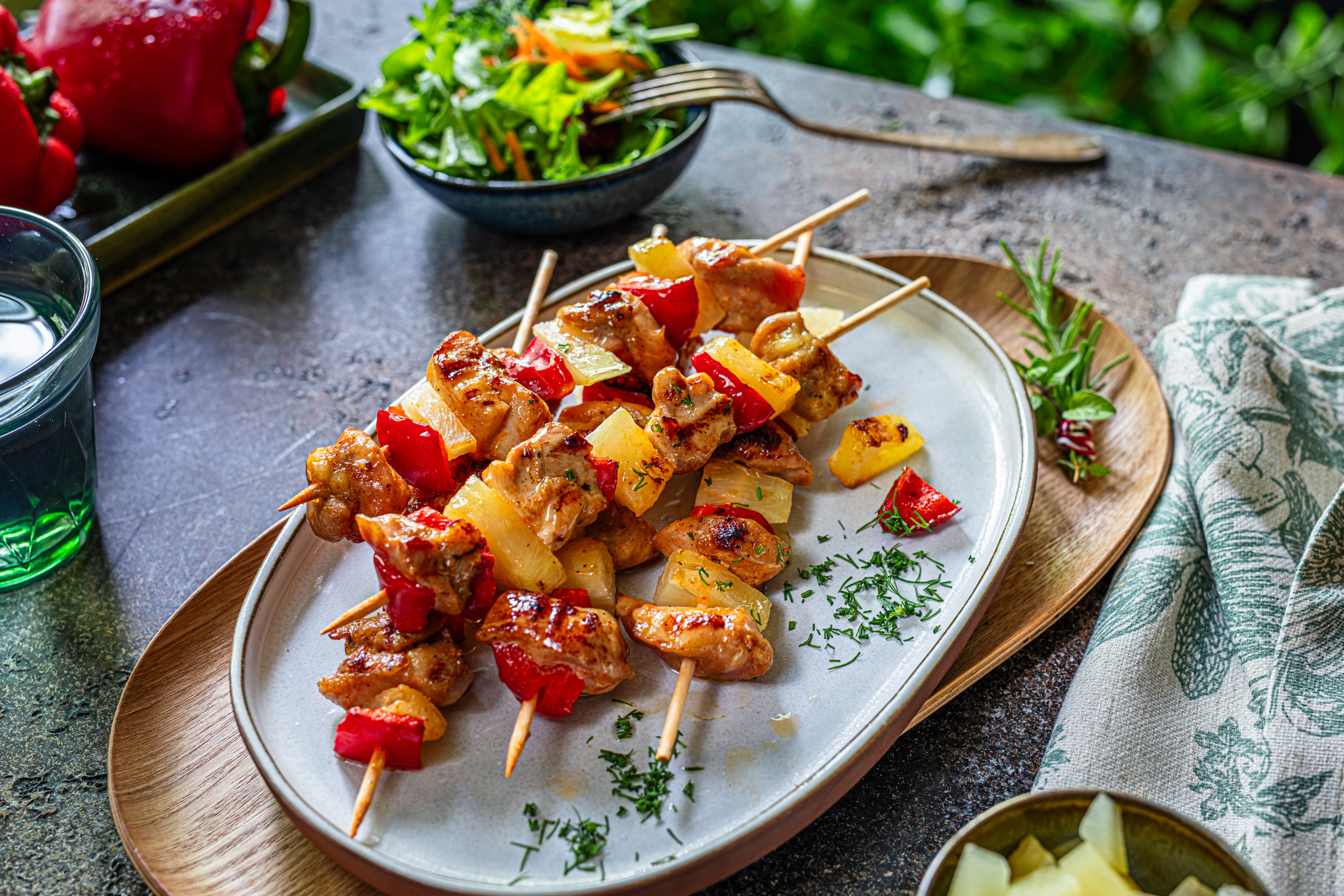 Sweet chili ražnjići s piletinom i ananasom