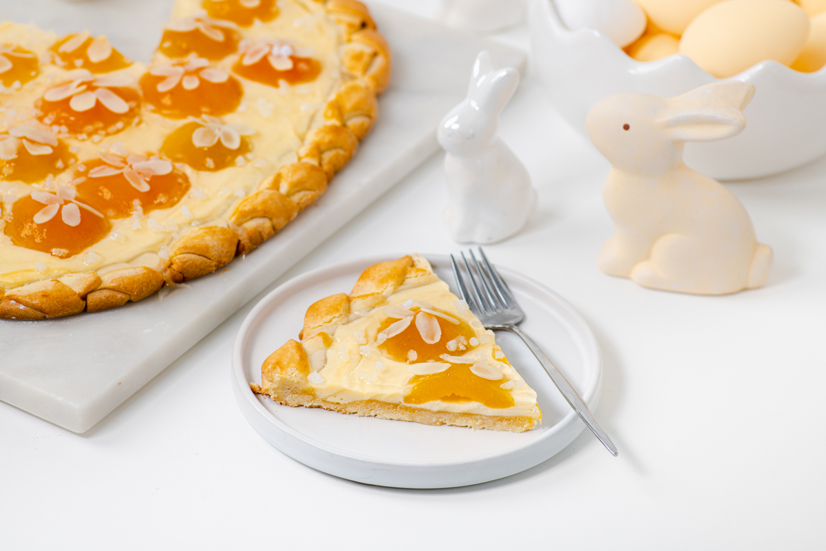 Tart pisanica s marelicama i sirom