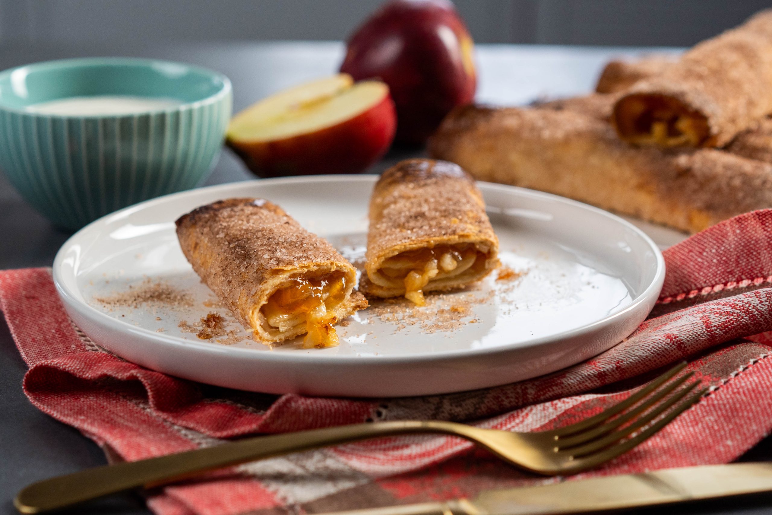 Tortilla snack s jabukom i cimetom