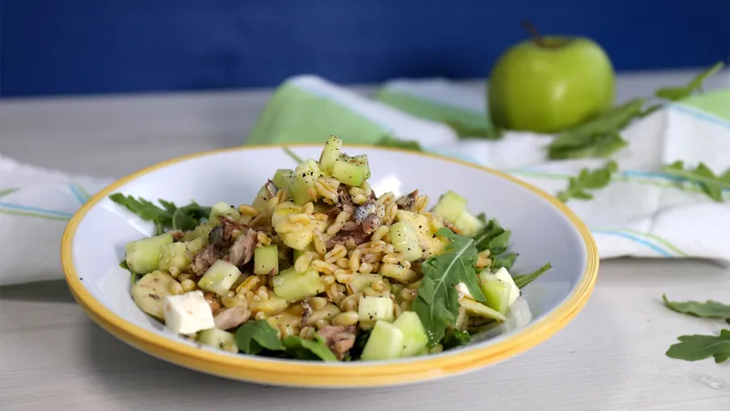 Salata s kamutom i sardinom